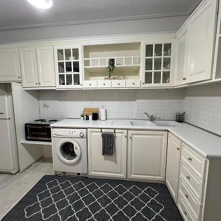 Family House Трикала